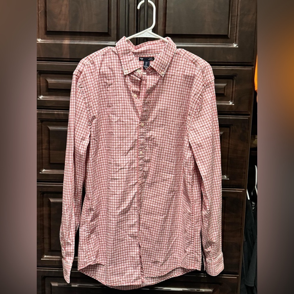 GAP Men's Red Checkered Shirt